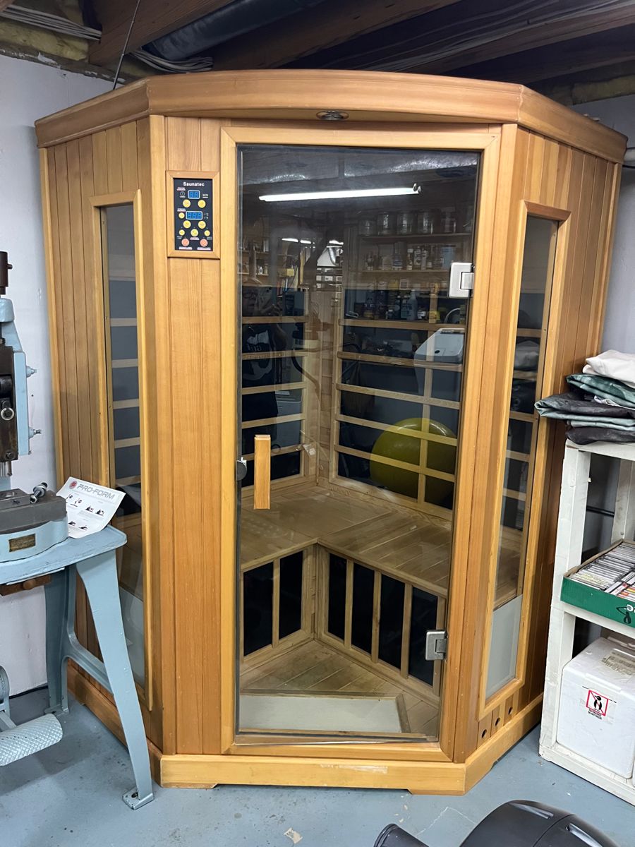 Like new infrared sauna