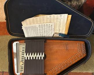 Oscar Schmidt Autoharp