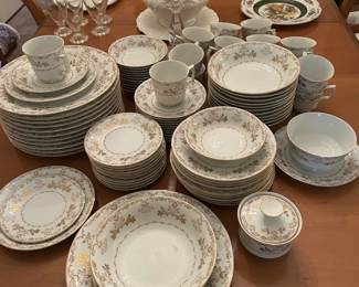 Harmony House China Classique Gold