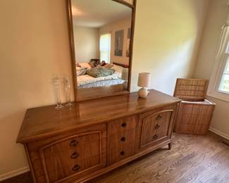 1970s Mid Century Burl Wood Thomasville chest of drawers with mirror