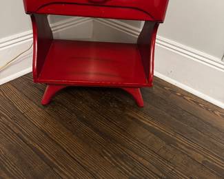 Restored to red lacquer Franklin Shockey Sculptured Pine Nightstand End Table $300