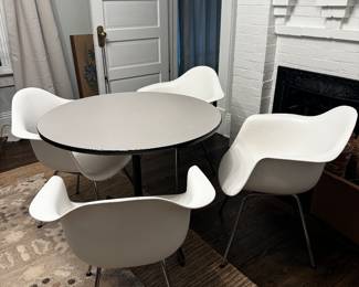 Herman Miller original MCM table and 4 chairs $400