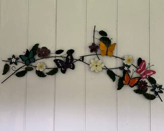 Pretty metal sculpture