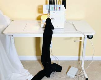 PFAFF Coverlock Serger Sewing Machine