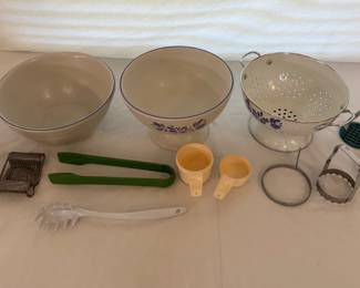Pfaltzgraff "Yorktowne" Mixing Bowls & More