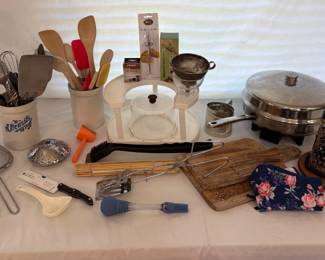 Farberware Millenium Electric Skillet, Kitchen Helpers