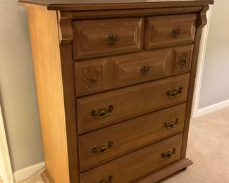 Williams Furniture Corps Chest of Drawers