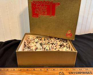 C29 - $40. Victory Plywood Artistic Jig-Saw Puzzle 500 pieces