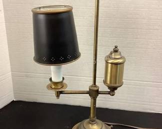 Desk lamp