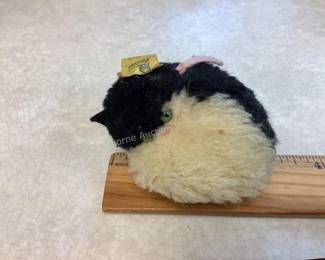 Steiff cat
