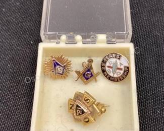 Gold pins