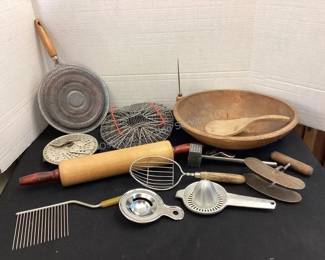 Primitive kitchen wares
