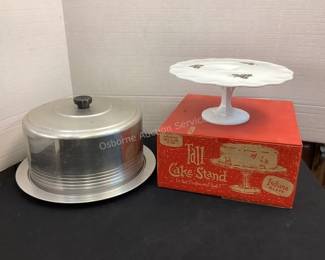 Indiana glass cake stand & cake carrier