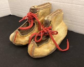 Reindeer hide boots
