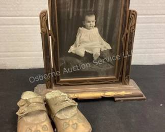 Vintage picture & baby shoes