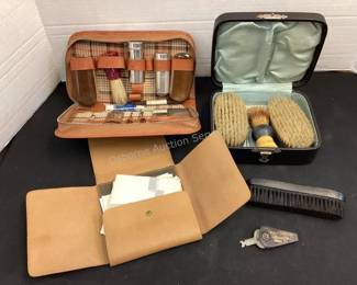 Men's vintage travel kits