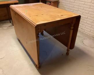 6 leg wood drop leaf table