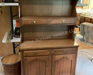 2 piece hutch