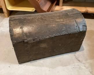 Wood trunk