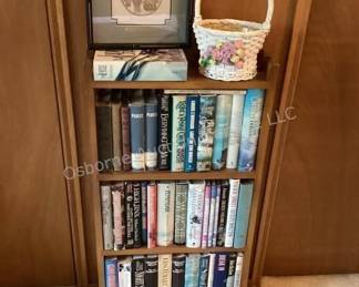 Bookshelf & contents