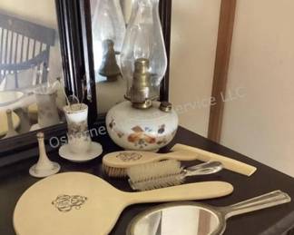 Dresser items