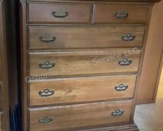 2 Matching Dressers
