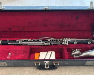 BUY IT NOW! $125.00. Vintage Bundy Selmar Resonite Bass Clarinet w/Case.