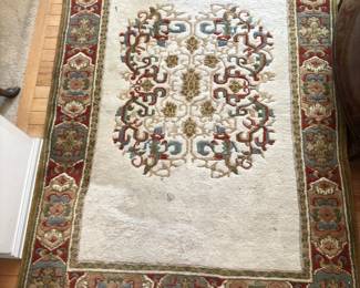 $95.00. 4' x 6' Area Rug, Hand Made in India, 100% Wool Pile