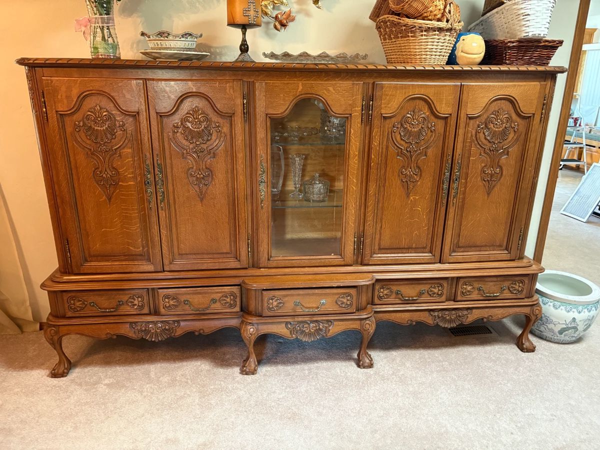 BEAUTIFUL Sideboard