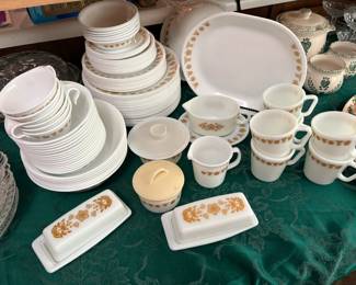 large Corelle dish set