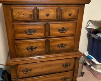 chest of drawers