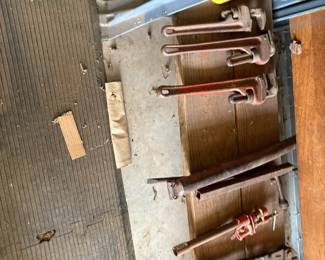 pipe wrenches