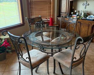 round table and chairs