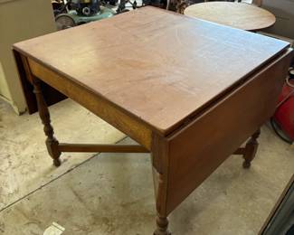 drop leaf table