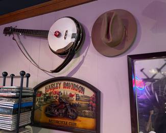 CD’s, albums, 45’s, Banjo