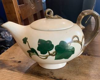 Metlox teapot