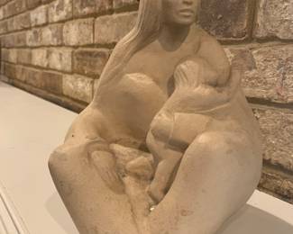 Mother and child sculpture 