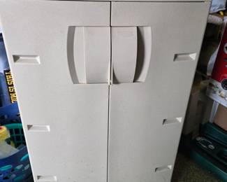 Small outdoor storage unit