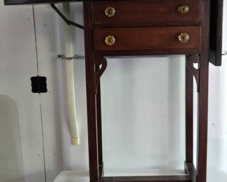 Small drop leaf table