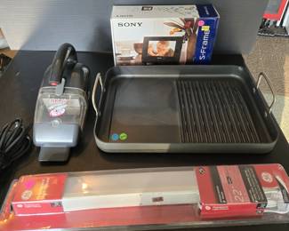 Sony electronic frame, small vac, grill pan, GE light
