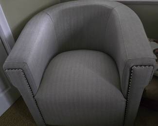 Swivel chair