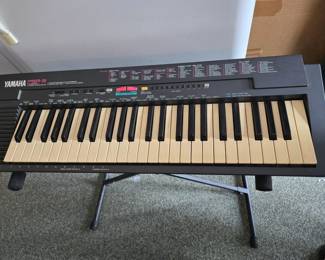 Yamaha PSR-3 Electric Keyboard