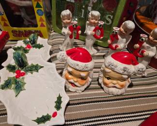 Vintage Napco Noel angels, Santa S&P shakers, vintage Lefton holly dishes