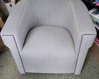 Swivel barrel chair