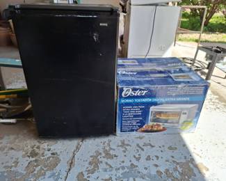 Kenmore Bar Fridge and Oster Extra Large Digital Countertop Oven