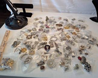 Rhinestone pins