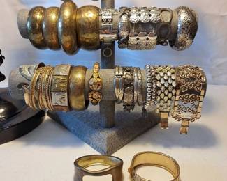 Knock Knock Whos There Bangles