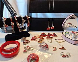 Red Hat Collection Plus More
