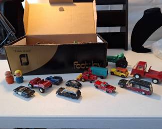 Shoebox Of Vintage Matchbox Cars, Barnyard Animals, Playschool Figurines