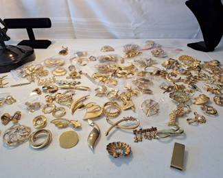 Gold Pins